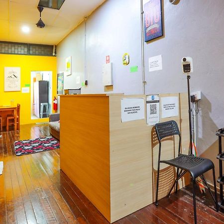Spot On 90610 Loft Waterfront Hotel Кучинг Екстериор снимка